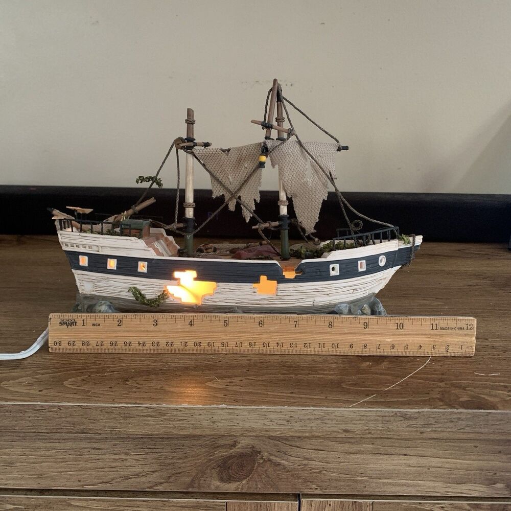 Department 56 The Spooky Schooner 56.55087 Original Box Sound Lights Work - Picture 7 of 10